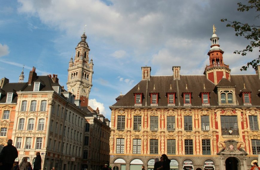 Discover Lille with a local guide